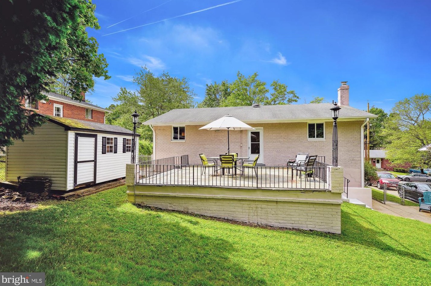 11012 Lombardy Rd, Silver Spring MD 20901-1637 exterior