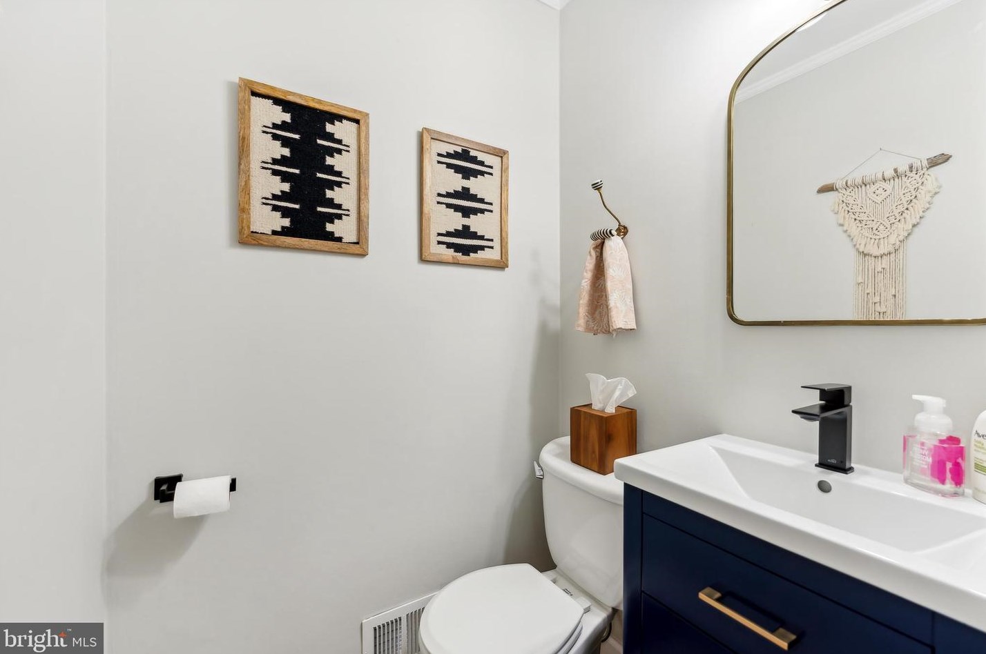 13320 Wye Oak Dr, Gaithersburg MD  20878-3537 exterior