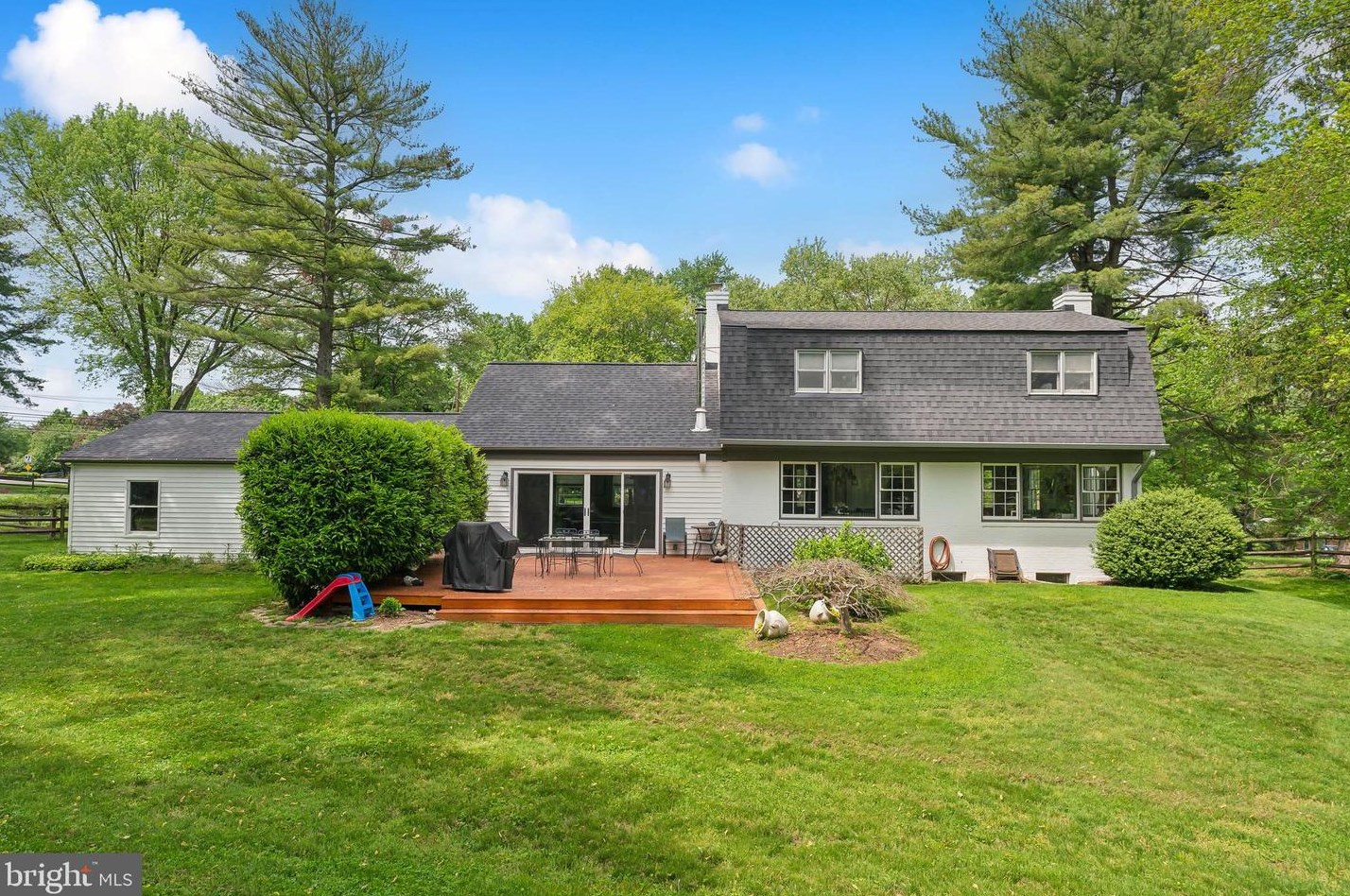 13320 Wye Oak Dr, Gaithersburg MD  20878-3537 exterior