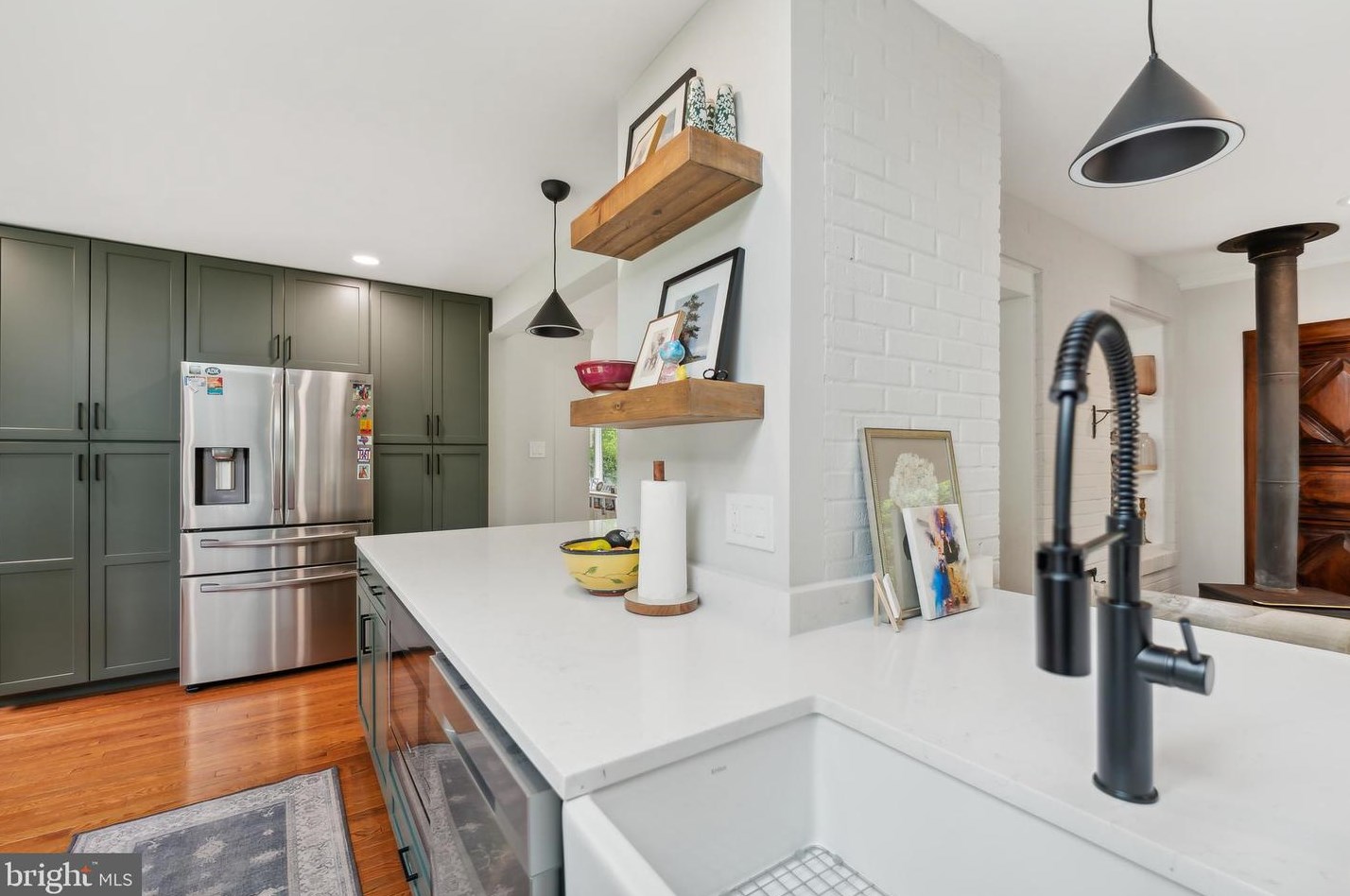 13320 Wye Oak Dr, Gaithersburg MD  20878-3537 exterior