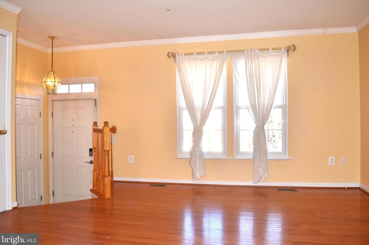 13502 Hayworth Dr, Rockville, MD 20854-6395