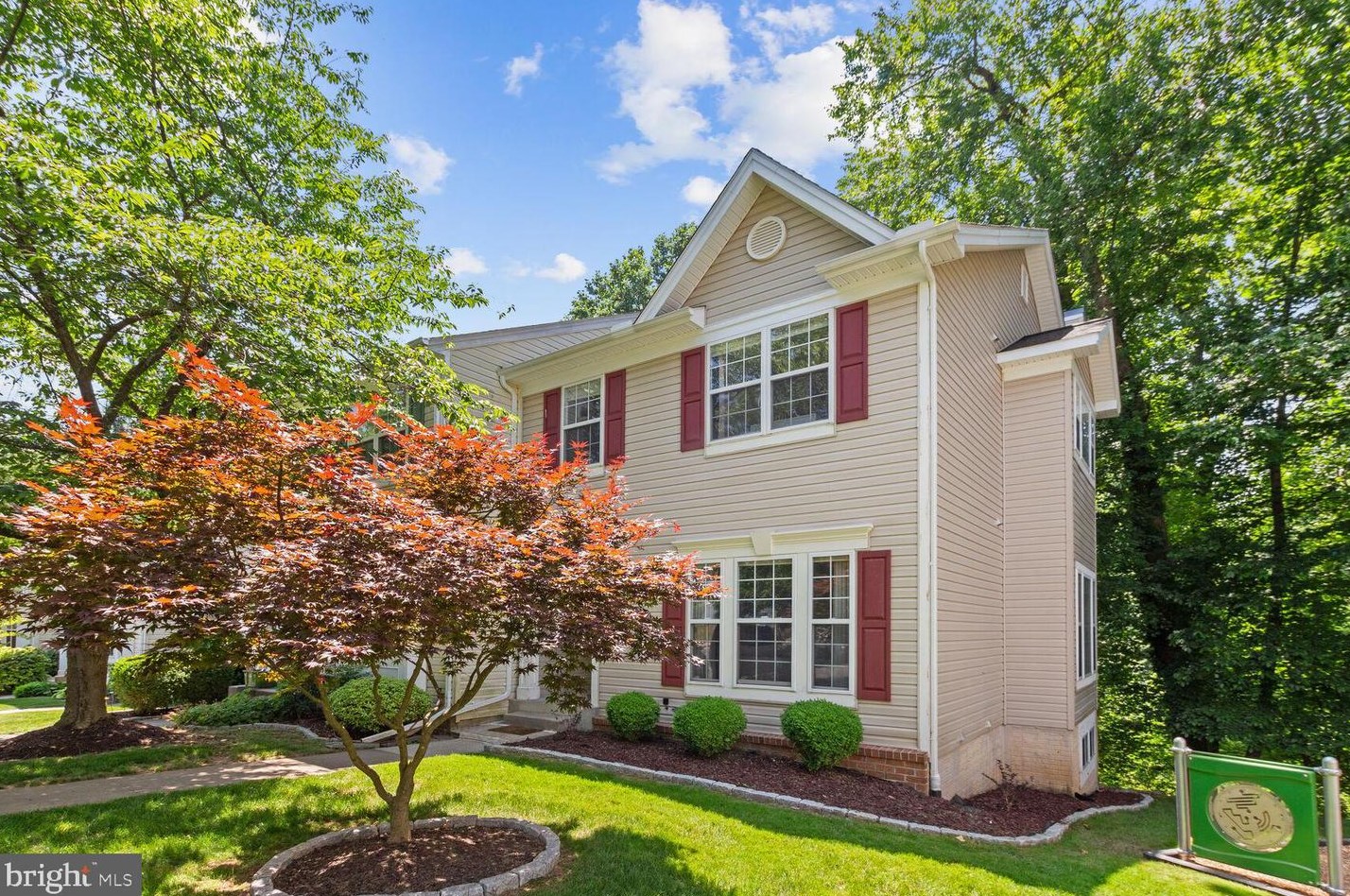 200 Twelve Oaks Dr, Gaithersburg, MD 20878