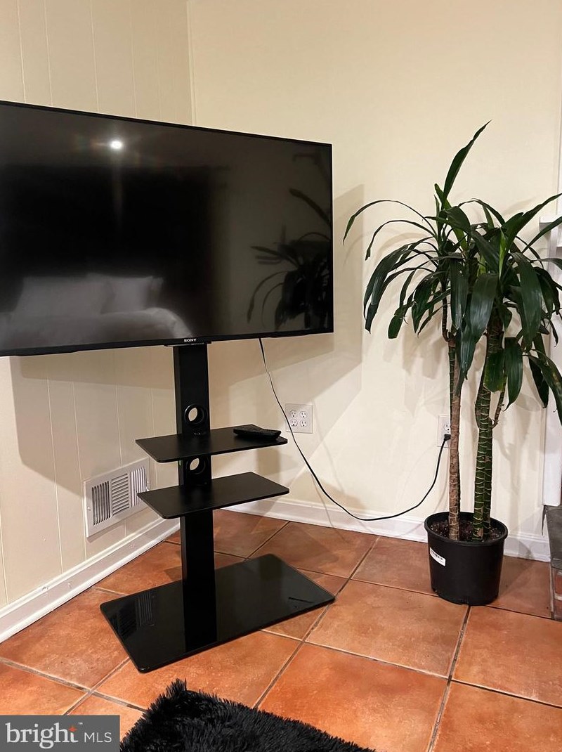 3113 Verona Ct, Silver Spring MD exterior