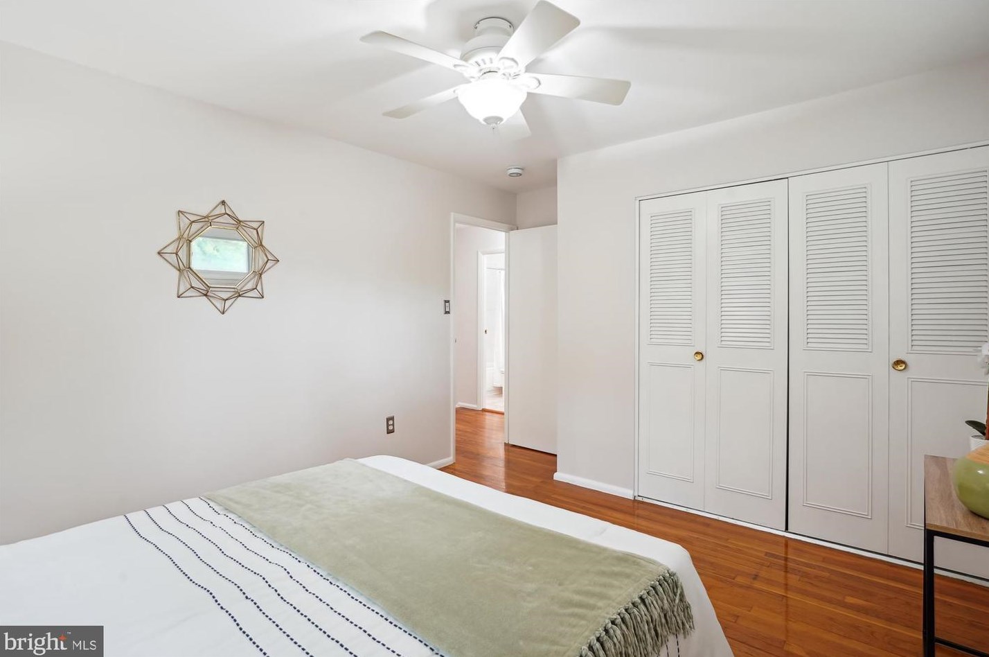 14019 Congress Dr, Rockville MD 20853-2637 exterior