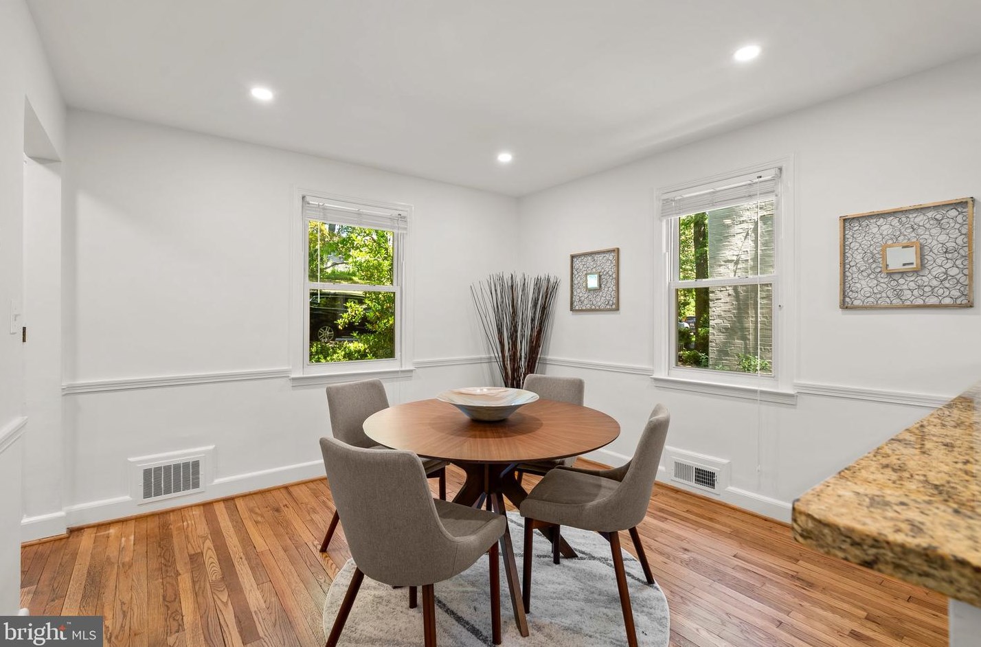 252 Whitmoor Ter, Silver Spring MD 20901-1523 exterior