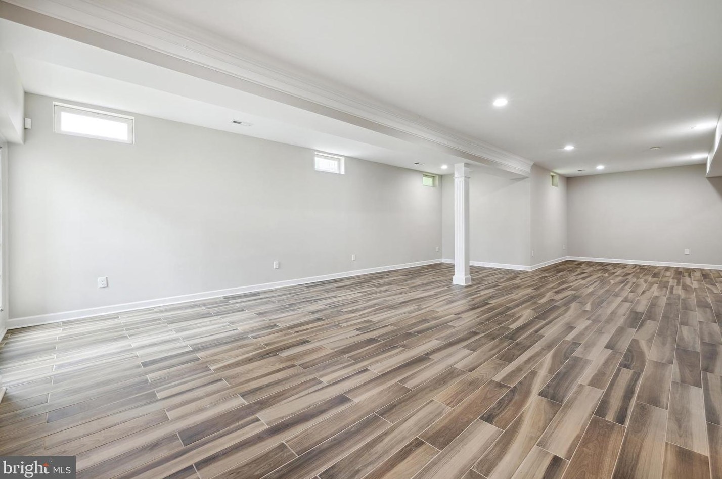 7106 Stratos Ln, Gaithersburg MD  20879-5424 exterior