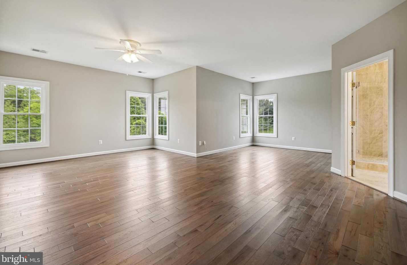 7106 Stratos Ln, Gaithersburg MD  20879-5424 exterior