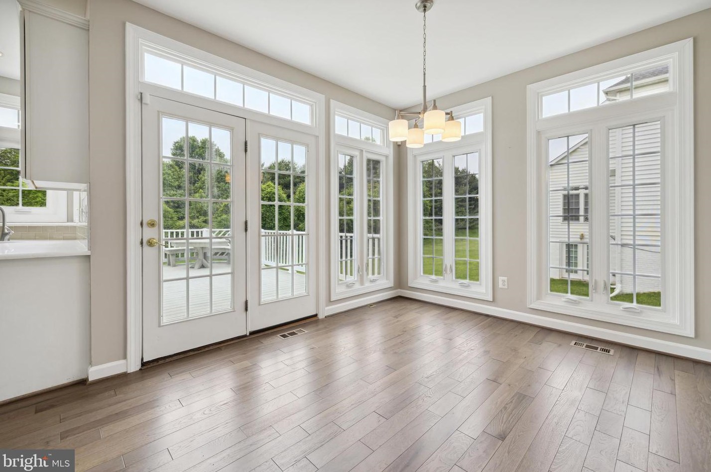 7106 Stratos Ln, Gaithersburg MD  20879-5424 exterior