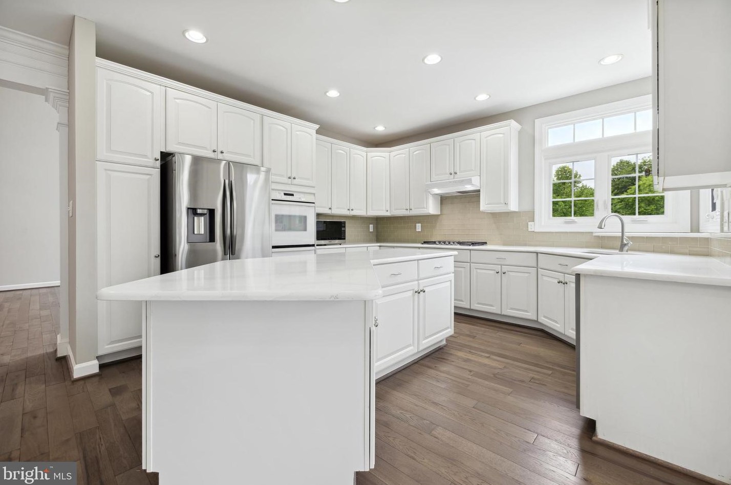 7106 Stratos Ln, Gaithersburg MD  20879-5424 exterior