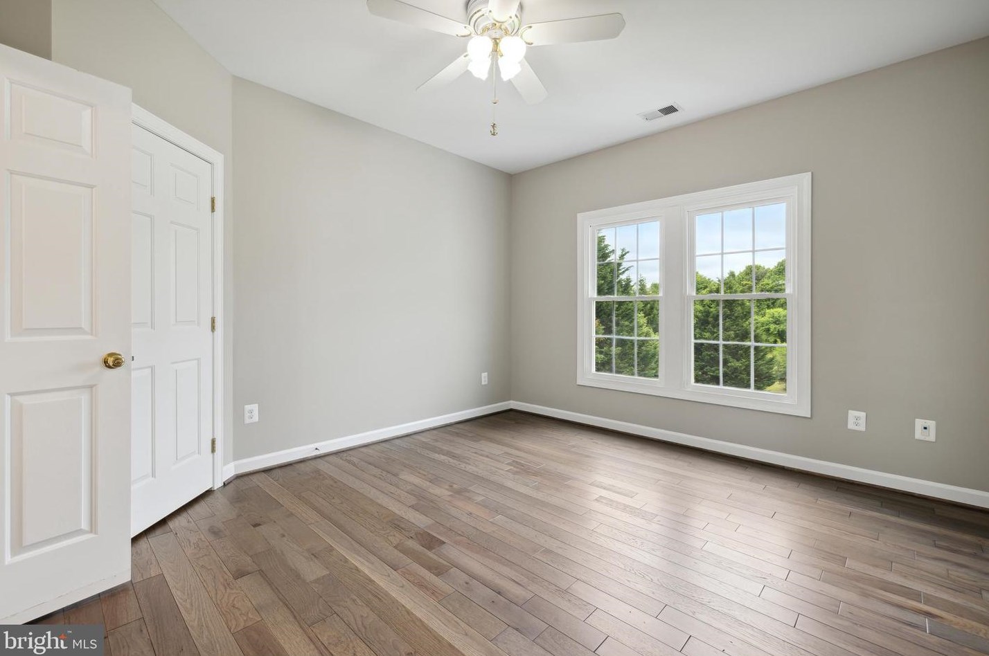 7106 Stratos Ln, Gaithersburg MD  20879-5424 exterior