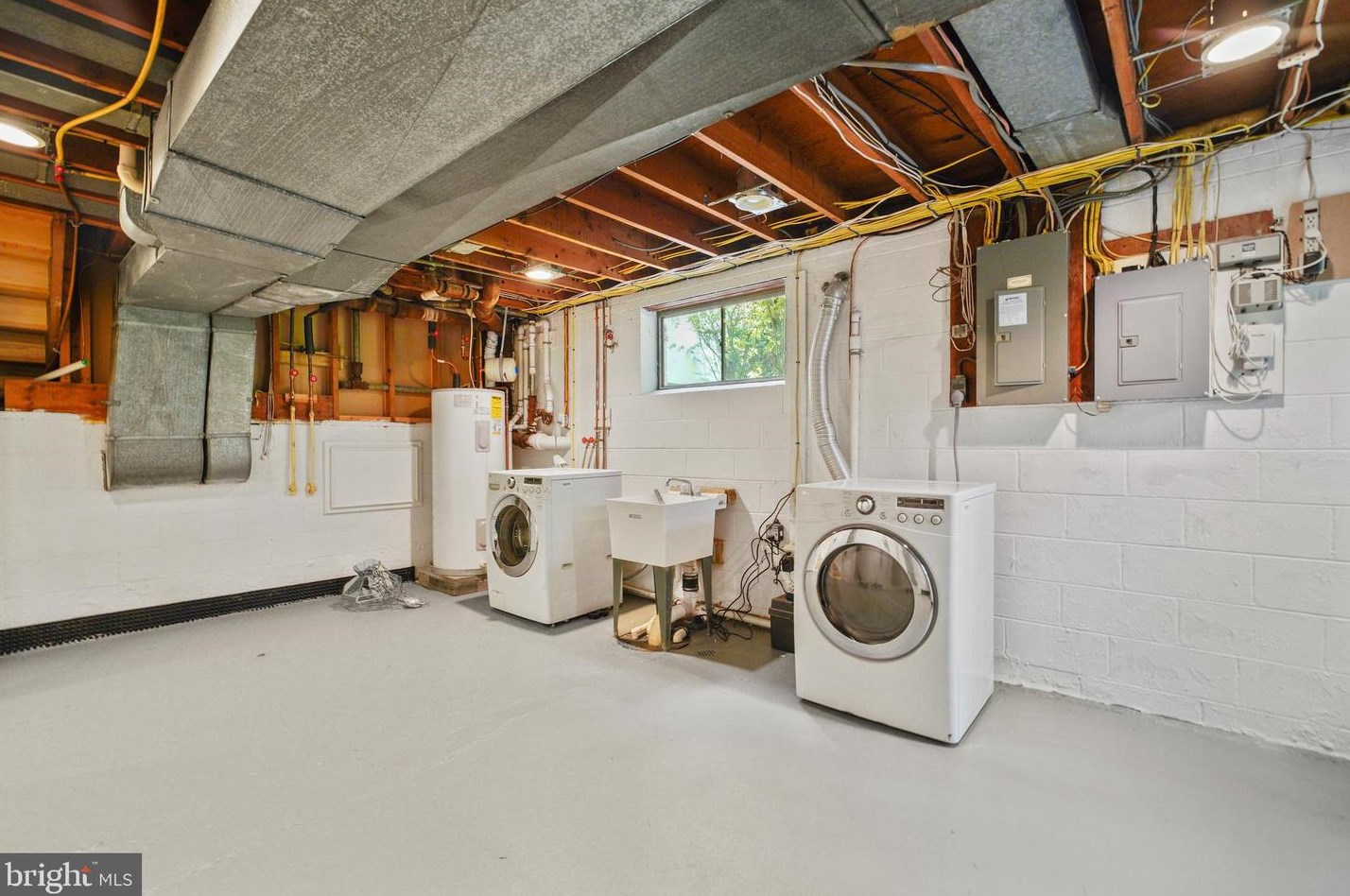 12830 Lacy Dr, Silver Spring MD 20904-2917 exterior