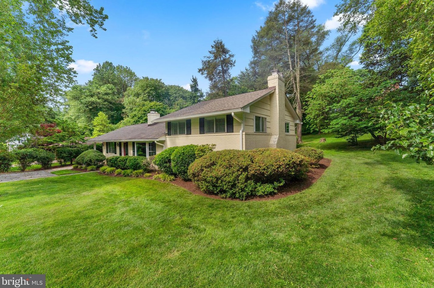 12830 Lacy Dr, Silver Spring MD 20904-2917 exterior