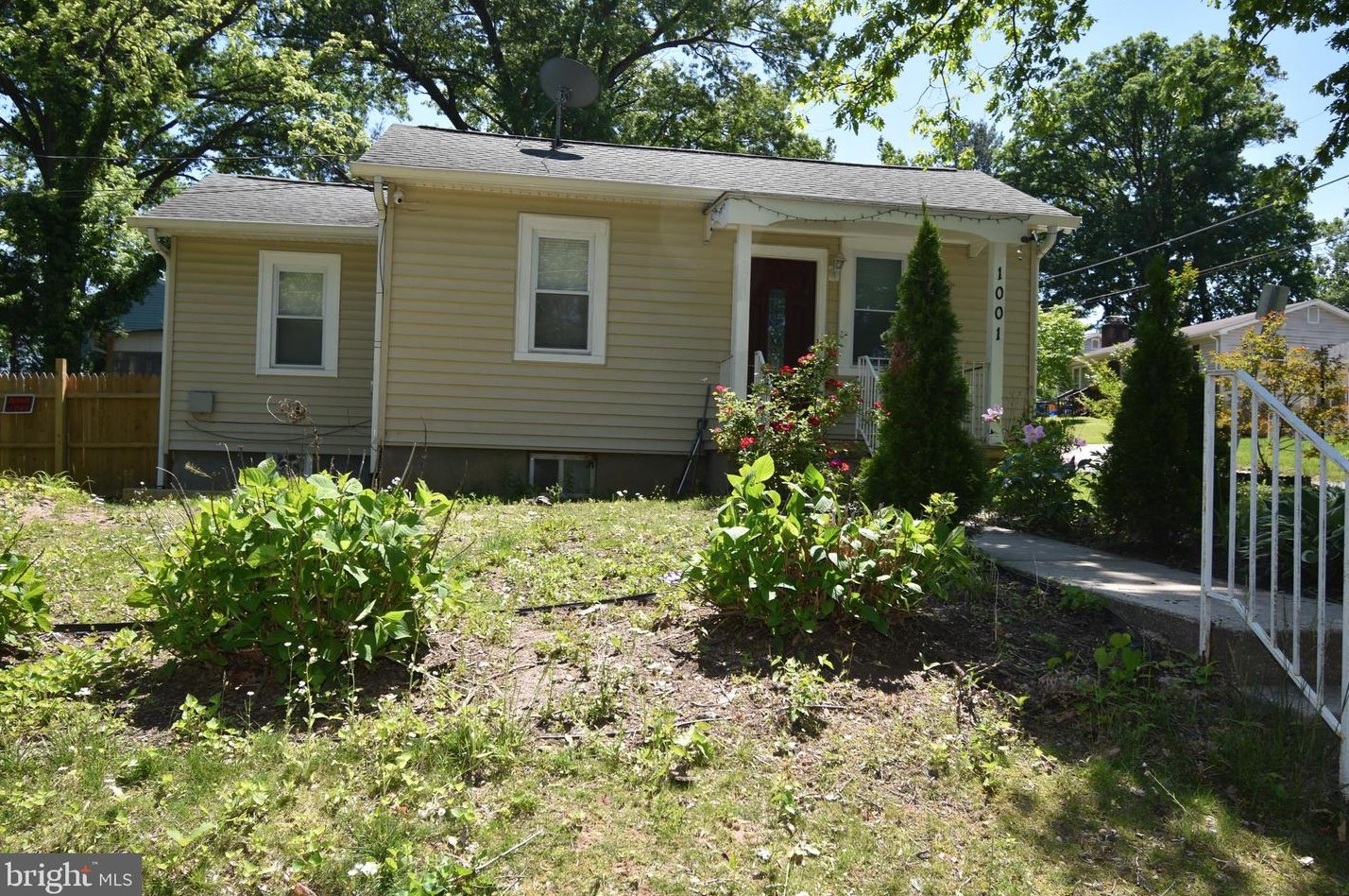 1001 Rosemere Ave, Silver Spring MD  20904-3008 exterior