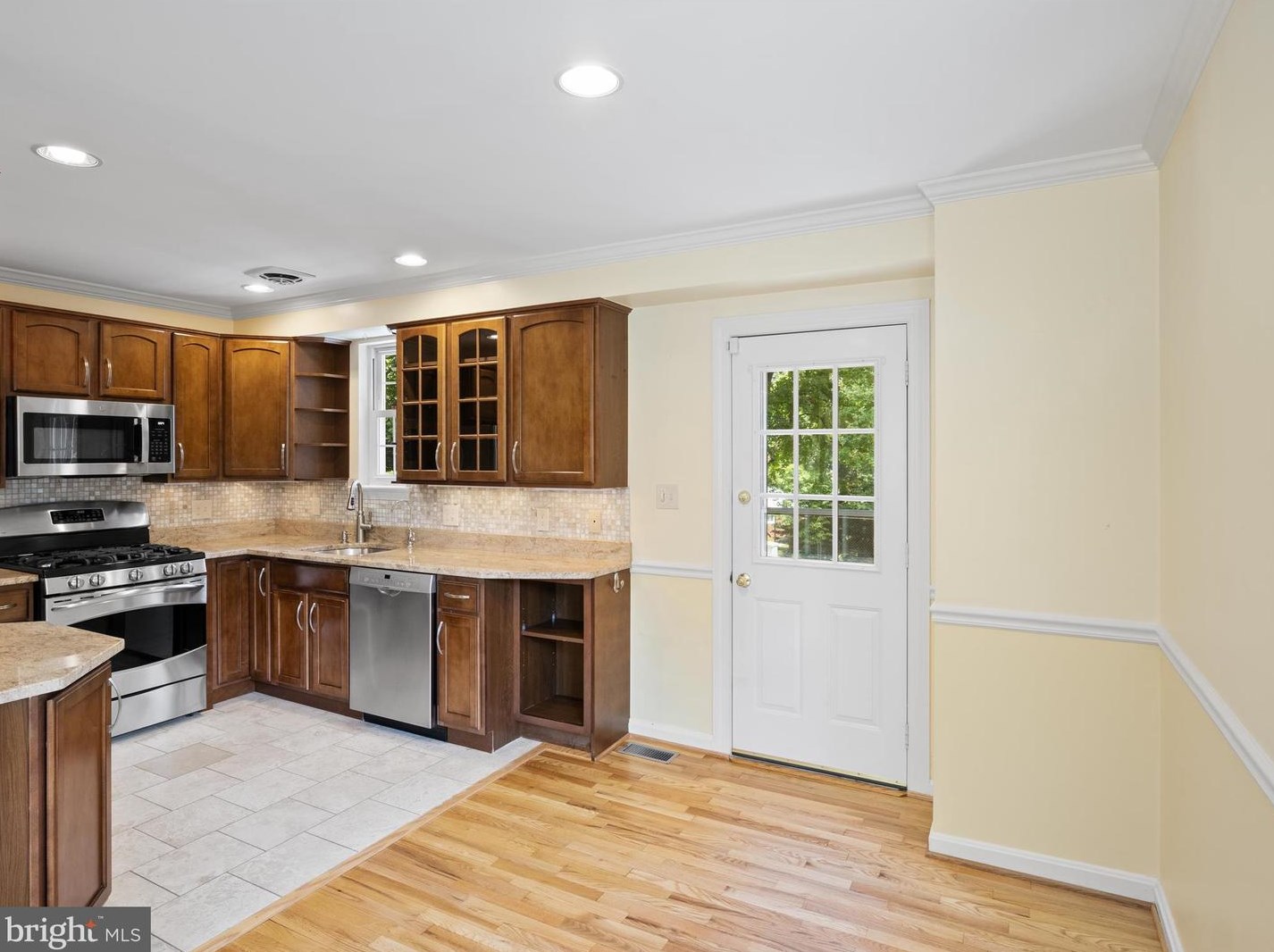 10617 Eastwood Ave, Silver Spring MD 20901-1728 exterior