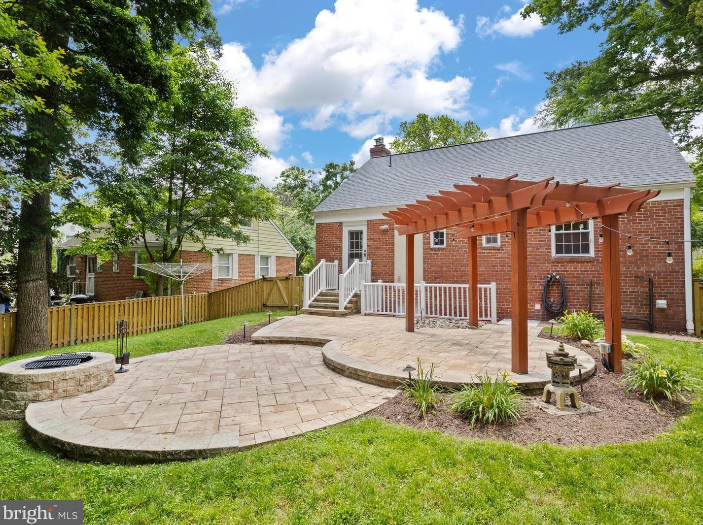 10617 Eastwood Ave, Silver Spring MD 20901-1728 exterior