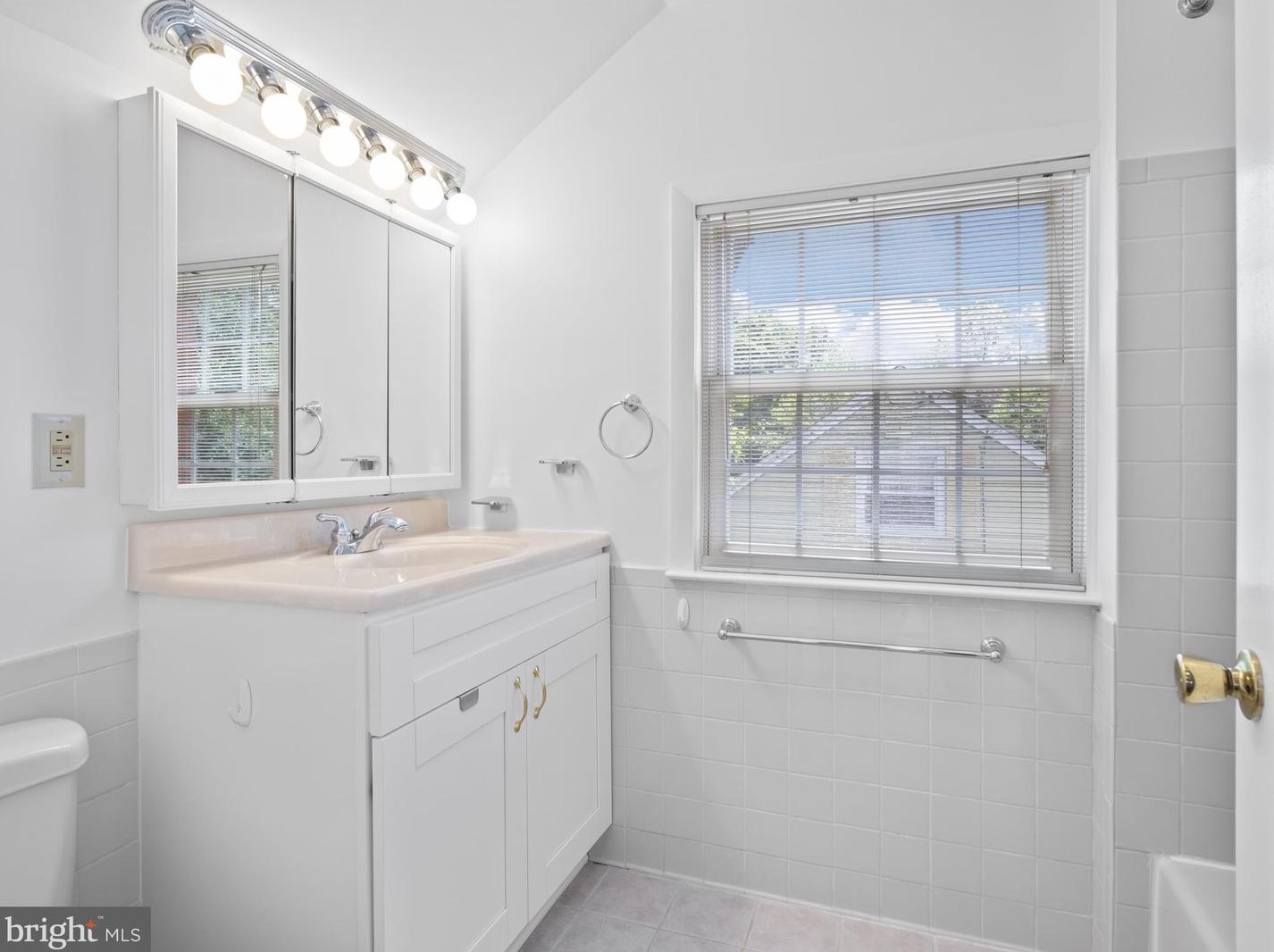 10617 Eastwood Ave, Silver Spring MD 20901-1728 exterior