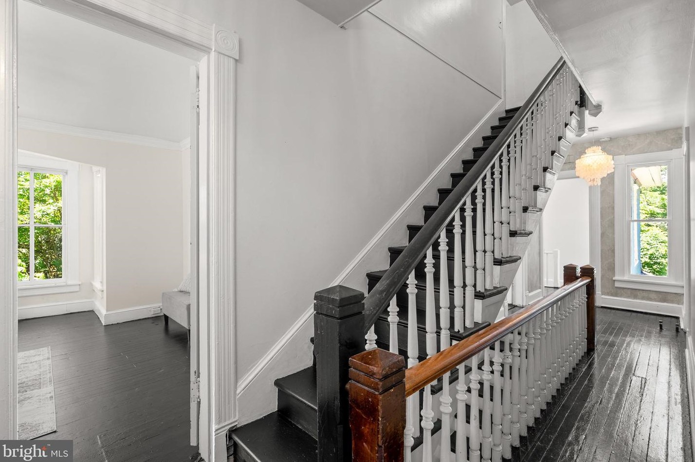 1102 Edgevale Rd, Silver Spring MD 20910-1612 exterior