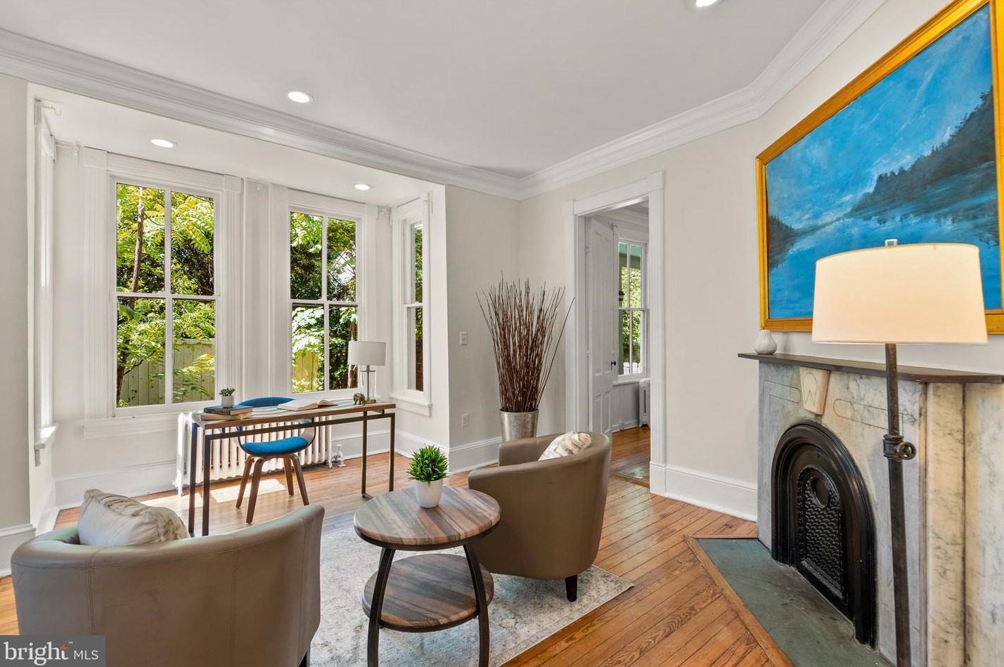 1102 Edgevale Rd, Silver Spring MD 20910-1612 exterior