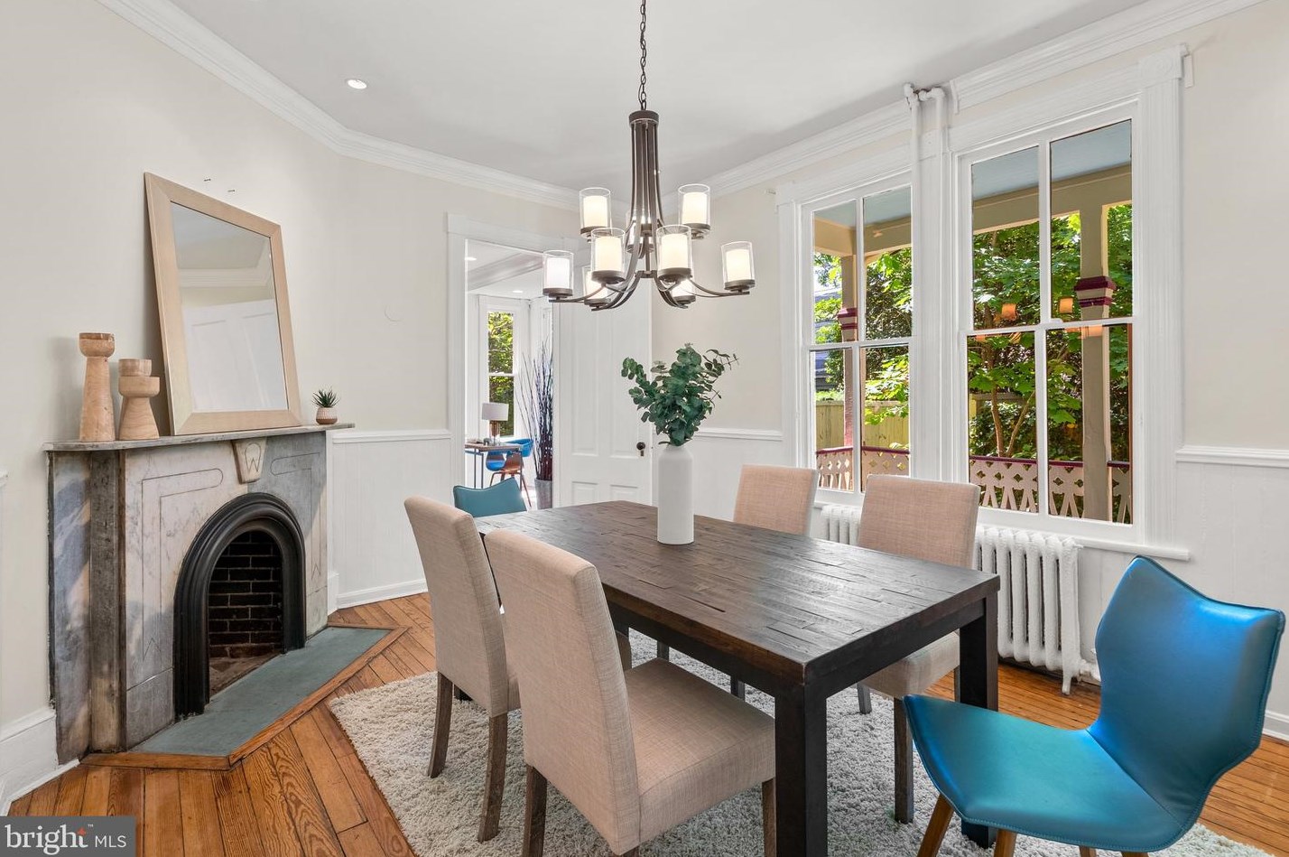 1102 Edgevale Rd, Silver Spring MD 20910-1612 exterior