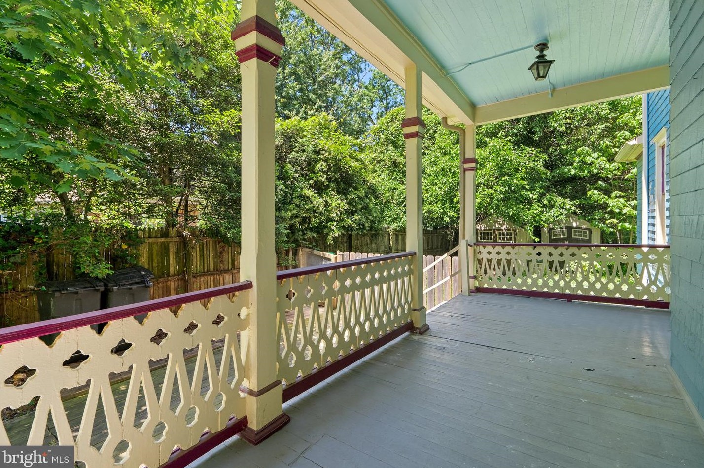 1102 Edgevale Rd, Silver Spring MD 20910-1612 exterior