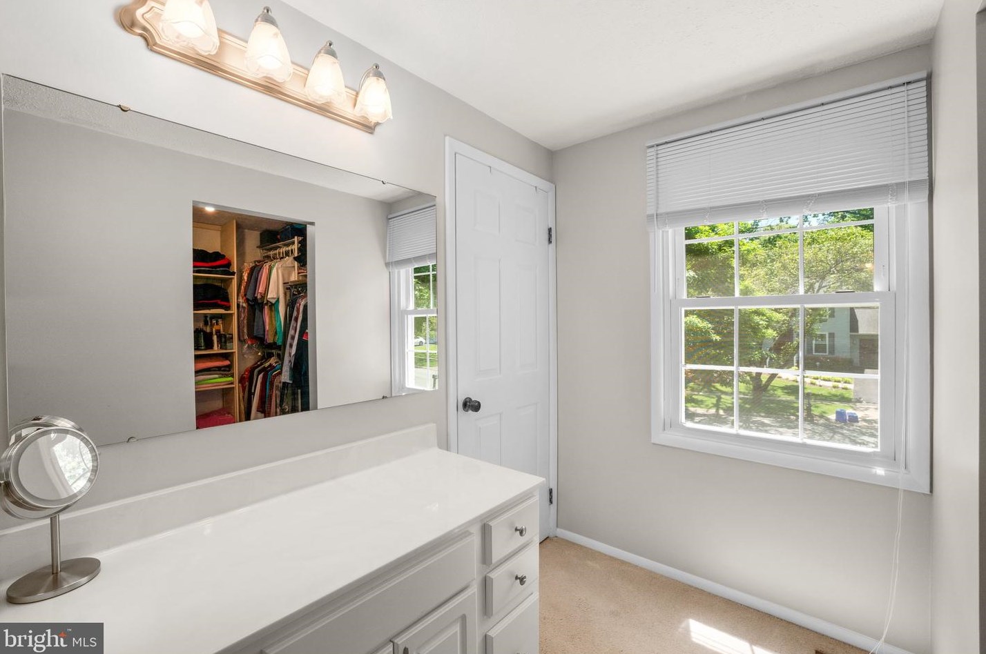 8209 Langport Ter, Gaithersburg MD 20877-1199 exterior