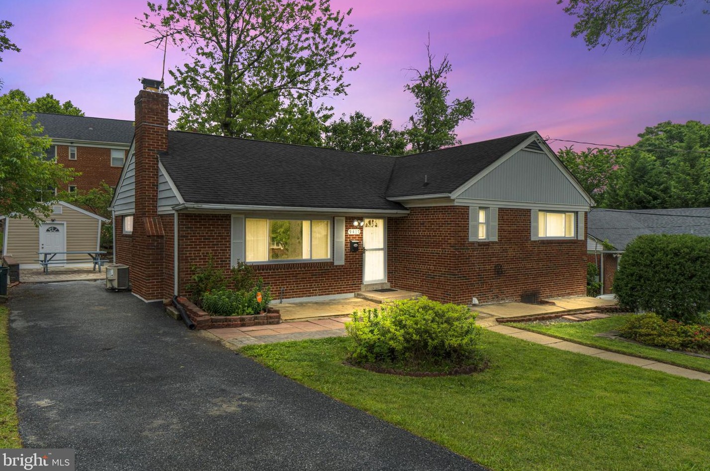 9407 Sierra St, Silver Spring, MD 20903-2302