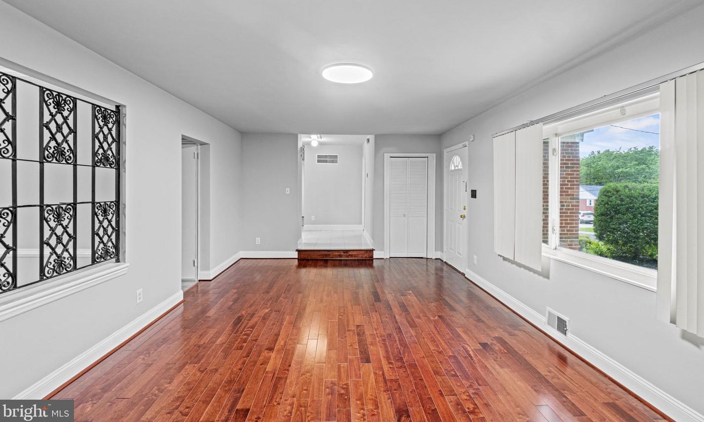 9407 Sierra St, Silver Spring MD exterior