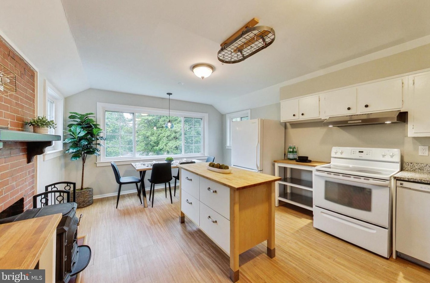 12602 Gould Rd, Silver Spring MD 20906-3827 exterior