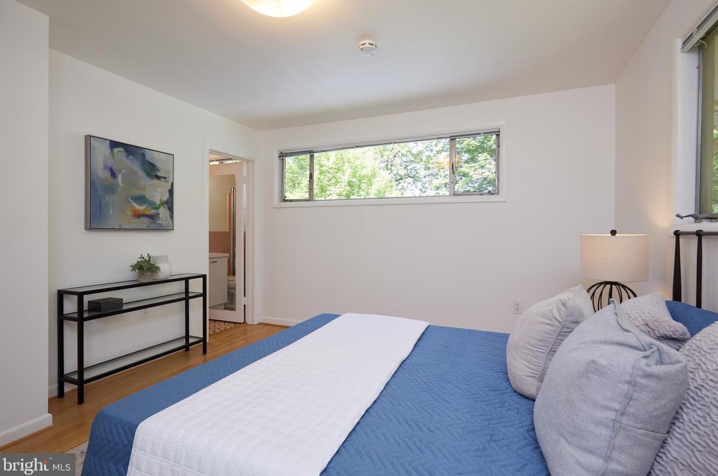 4901 Falstone Ave, Bethesda MD 20815-5539 exterior