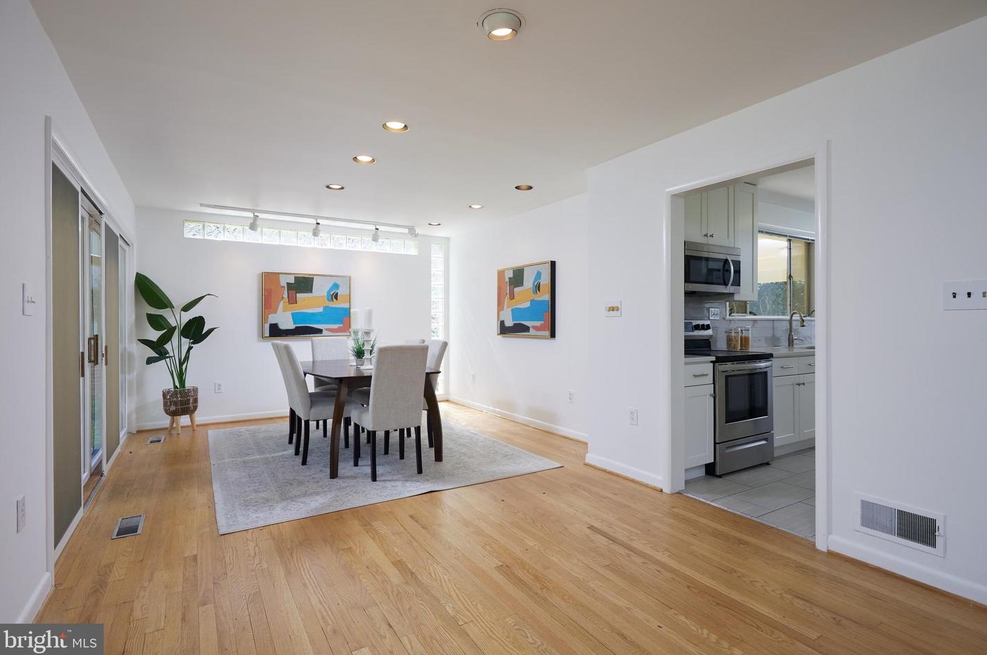 4901 Falstone Ave, Bethesda MD 20815-5539 exterior