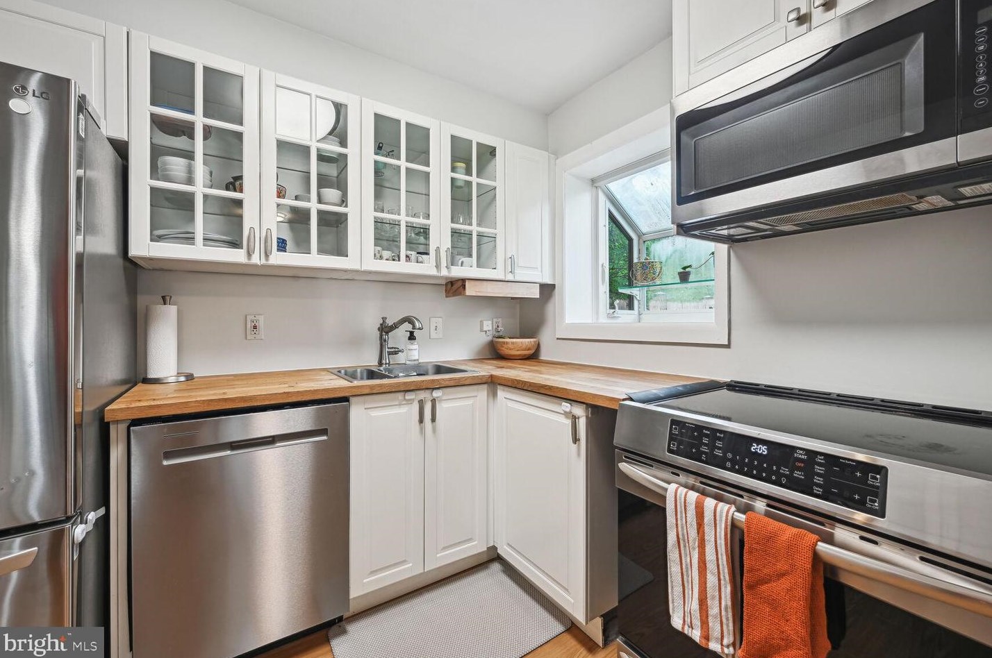 12613 Farnell Dr, Silver Spring MD 20906-3873 exterior