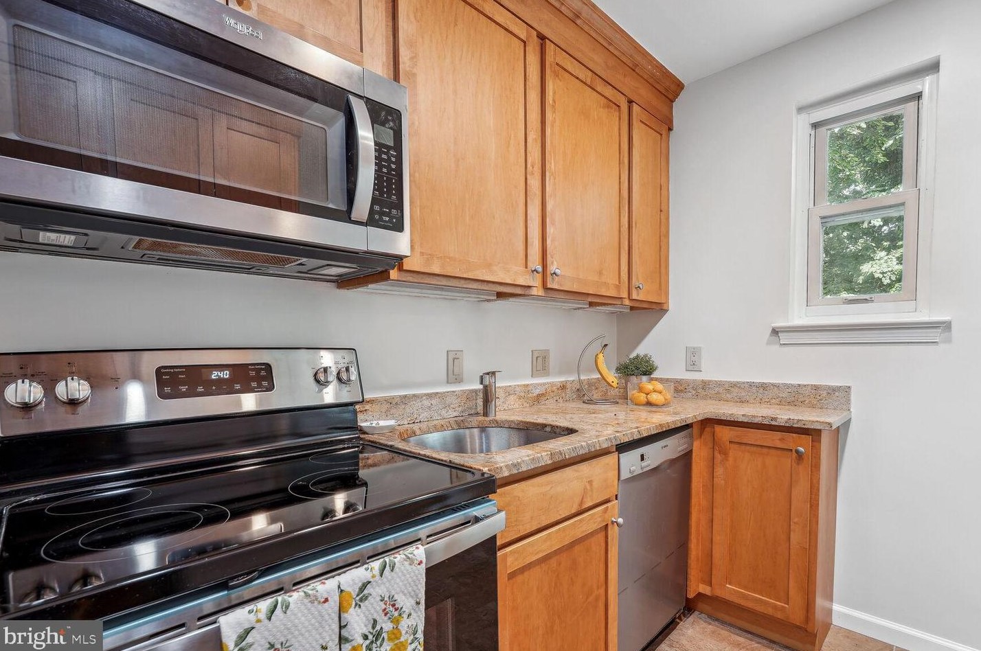 10621 Eastwood Ave, Silver Spring MD 20901-1728 exterior