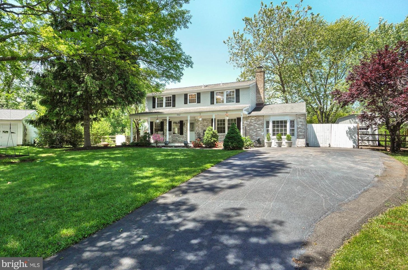 19012 Shannon Way, Poolesville MD  20837-2144 exterior