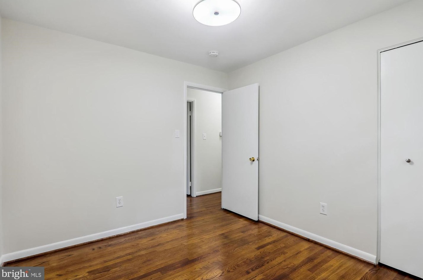 300 Lamberton Dr, Silver Spring MD 20902-3069 exterior