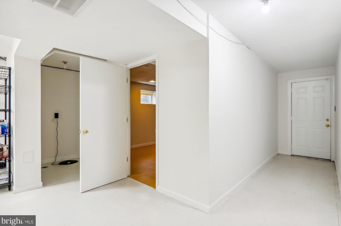 300 Lamberton Dr, Silver Spring MD 20902-3069 exterior