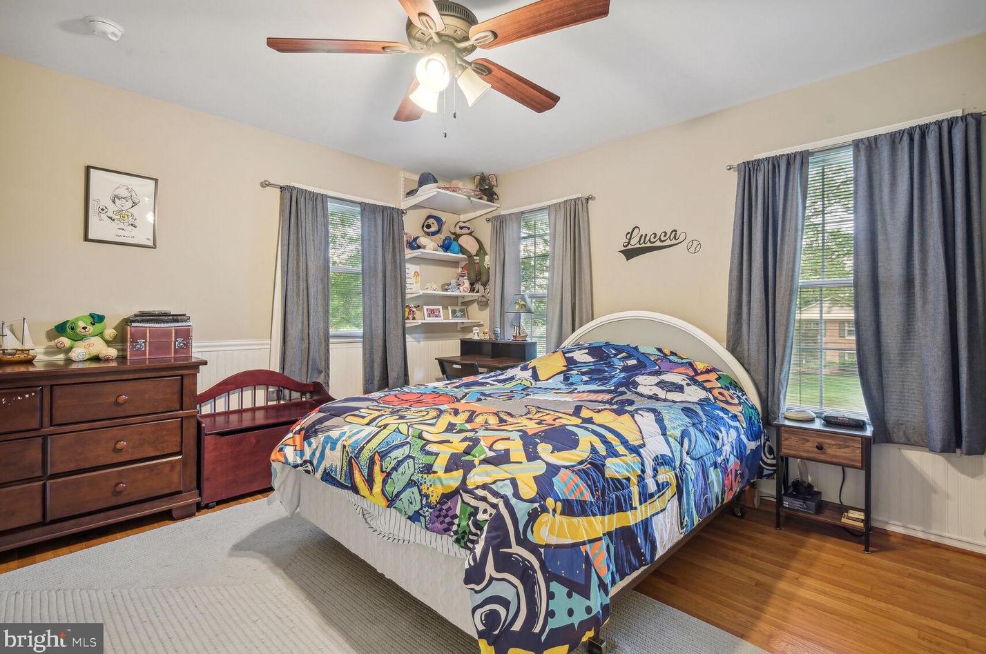 4608 Flower Vly Dr, Rockville MD 20853-1810 exterior