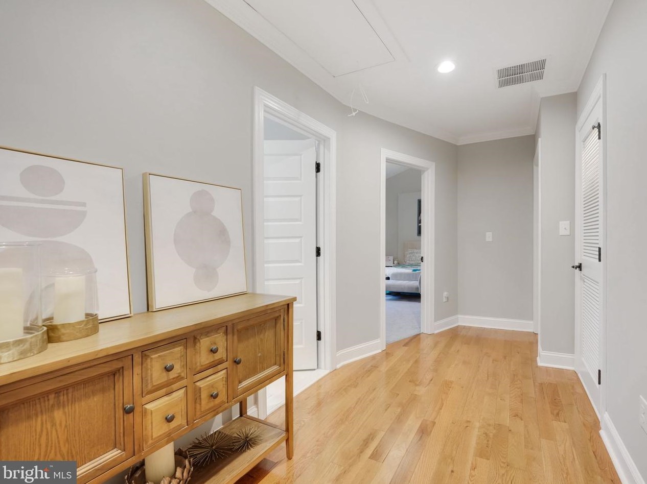 10301 Lariston Ln, Silver Spring MD 20903-1314 exterior