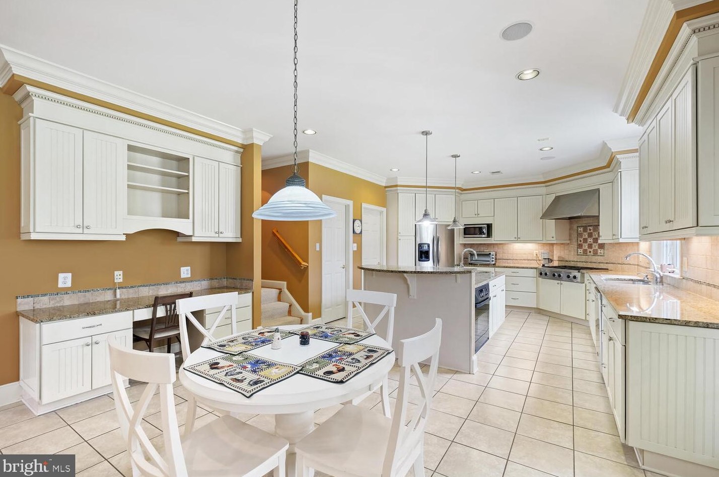 15506 Norman Dr, Gaithersburg MD 20878-3525 exterior