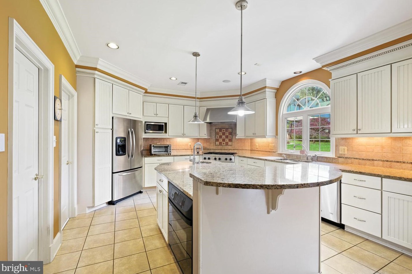 15506 Norman Dr, Gaithersburg MD 20878-3525 exterior