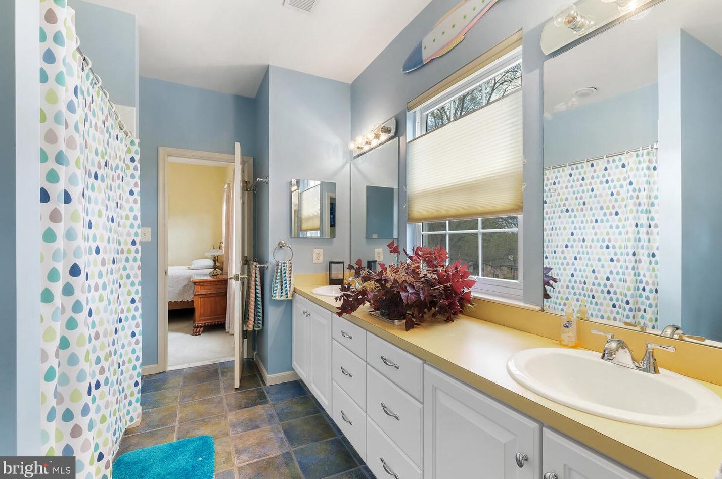 15506 Norman Dr, Gaithersburg MD 20878-3525 exterior