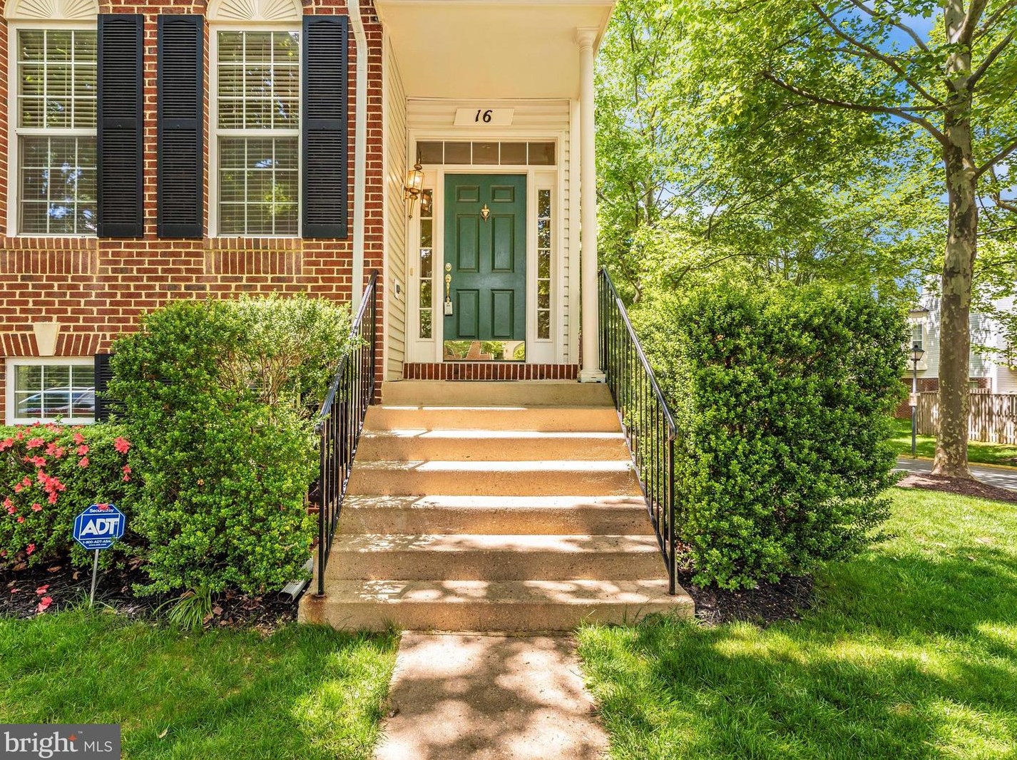 16 Battery Bend Ct, Gaithersburg, MD 20886-4593