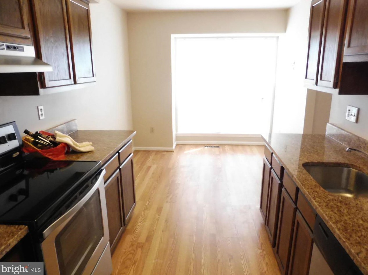 3121 Benton Square Dr, Olney, MD 20832