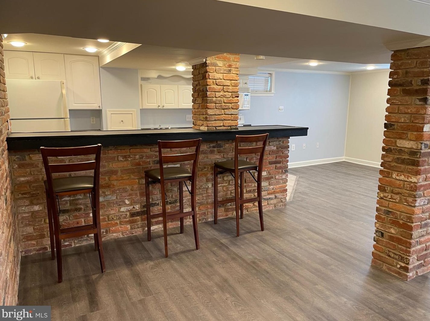 9713 Braddock Rd, Silver Spring MD 20903-1911 exterior