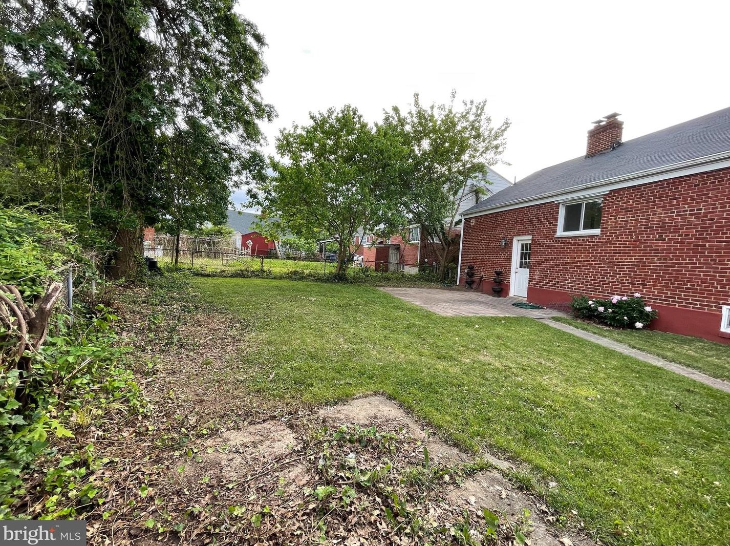 9713 Braddock Rd, Silver Spring MD 20903-1911 exterior