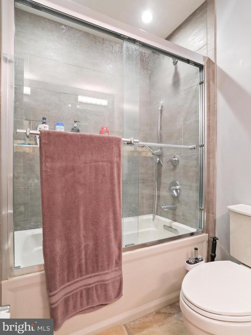 15604 Twin Vly Ct, Silver Spring MD 20906-1042 exterior