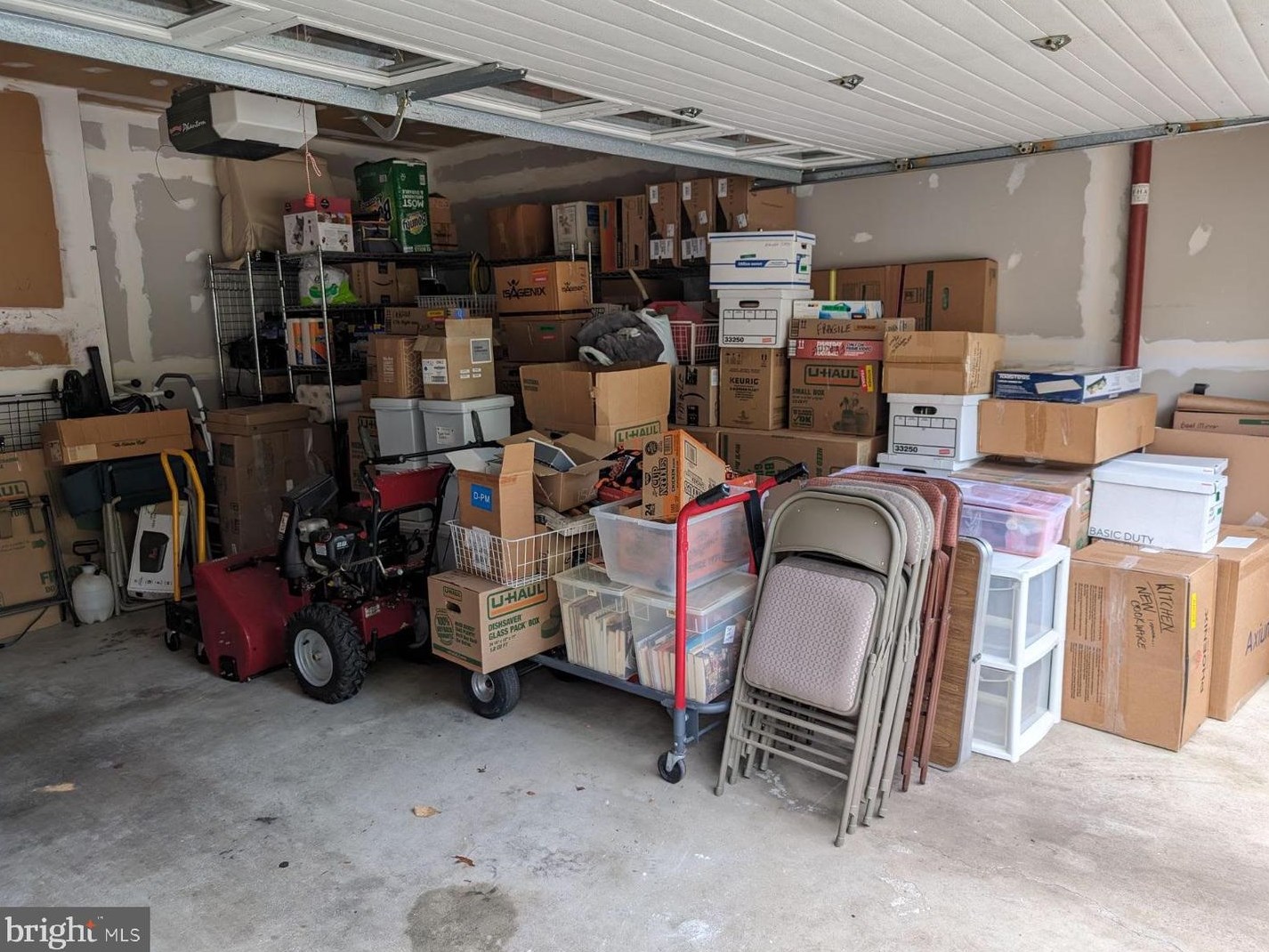 15604 Twin Vly Ct, Silver Spring MD 20906-1042 exterior