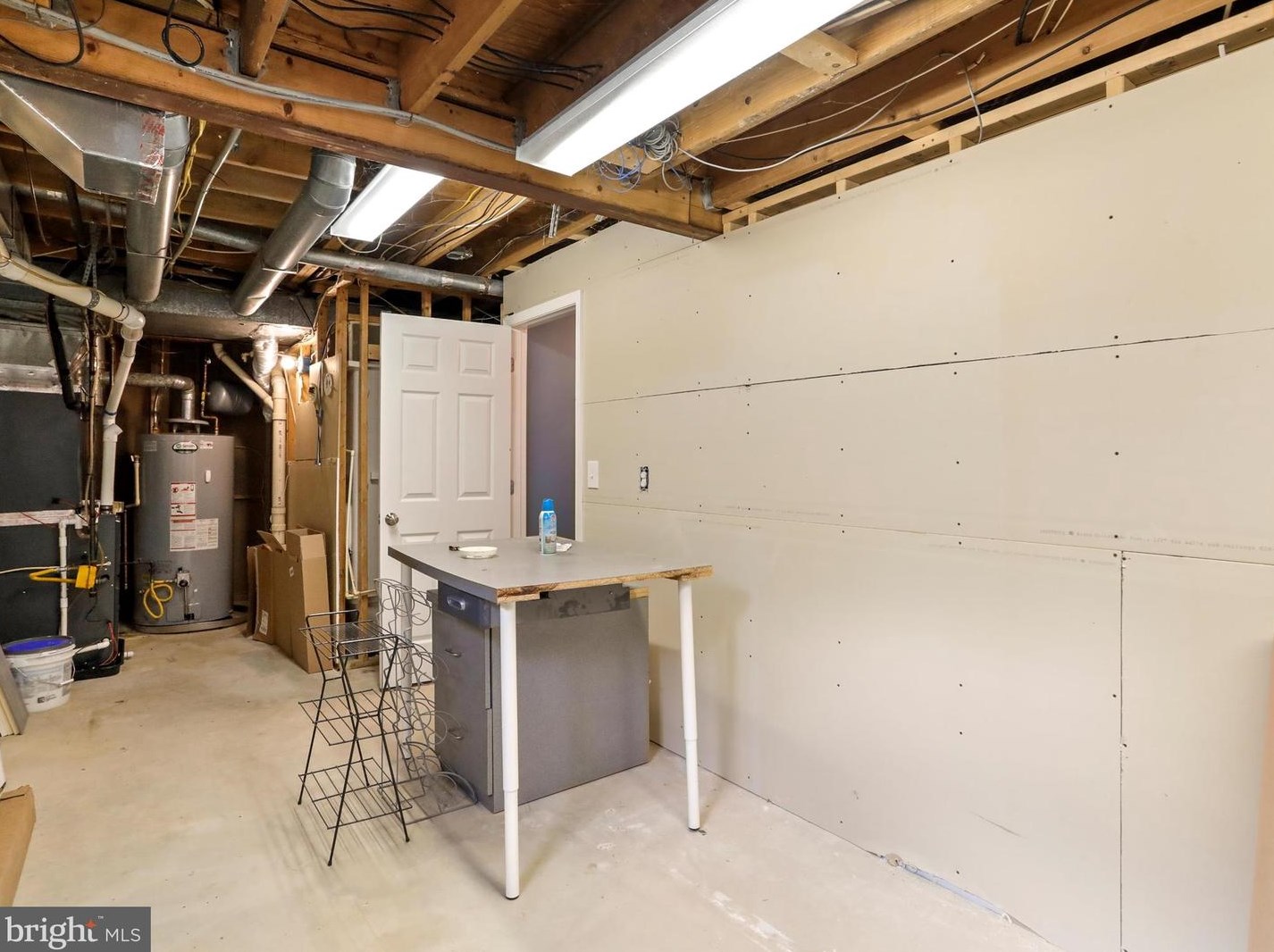 15604 Twin Vly Ct, Silver Spring MD 20906-1042 exterior