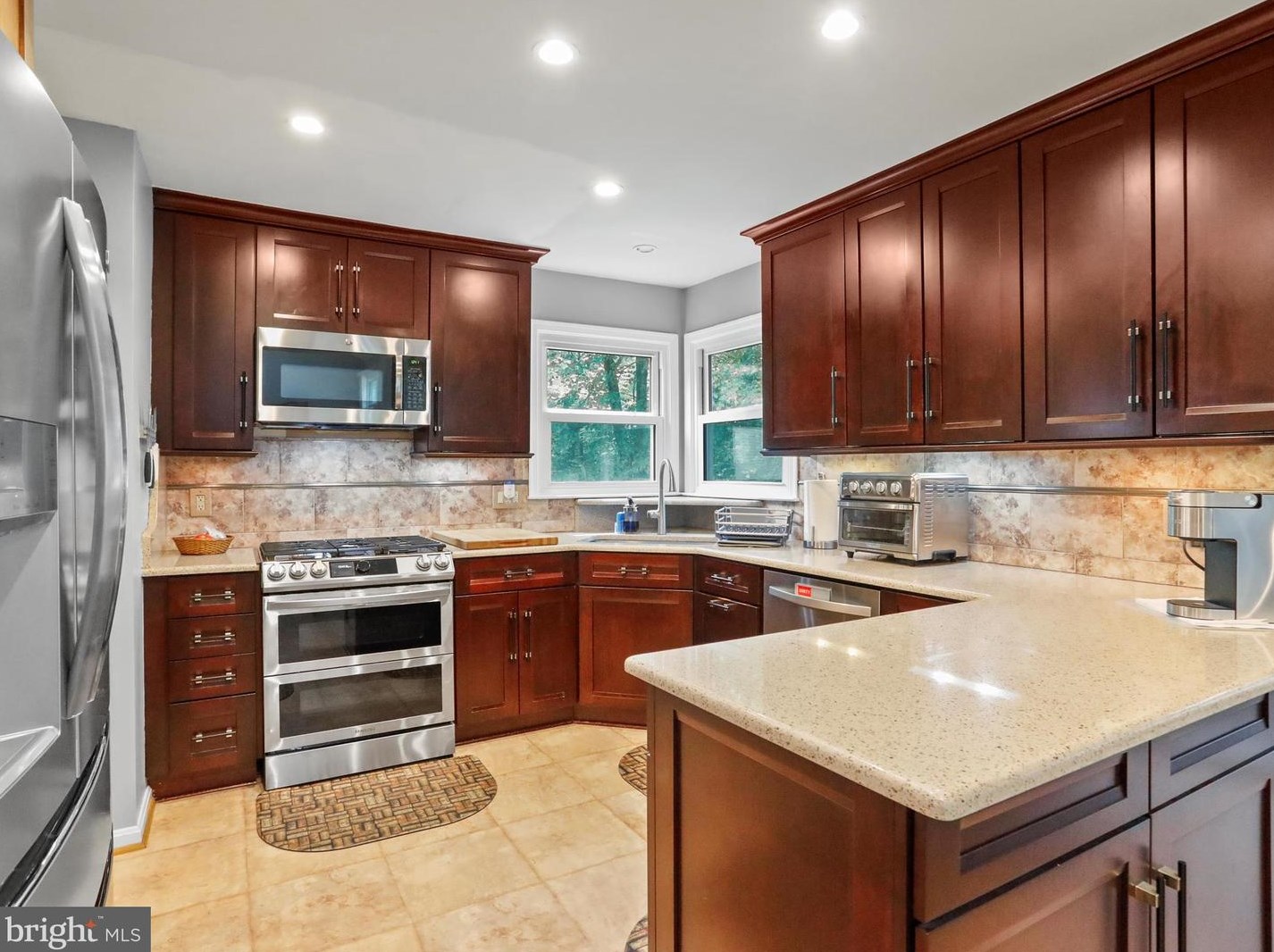 15604 Twin Vly Ct, Silver Spring MD 20906-1042 exterior