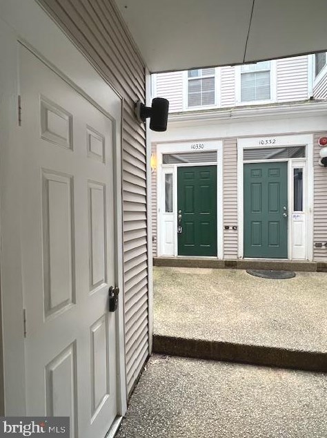 10330 Royal Woods Ct, Gaithersburg MD  20886-1031 exterior