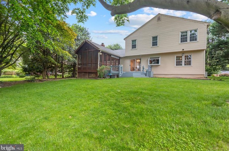 13219 Rippling Brk Dr, Silver Spring MD 20906-5314 exterior